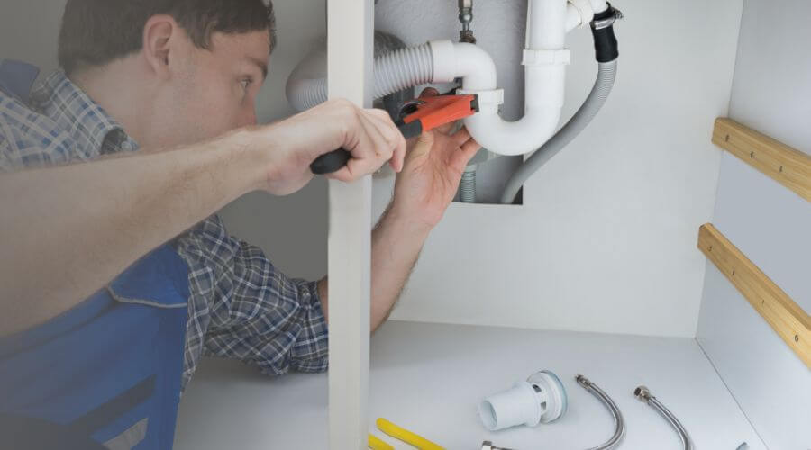 Local tankless water heater installation in Bolivar, MO